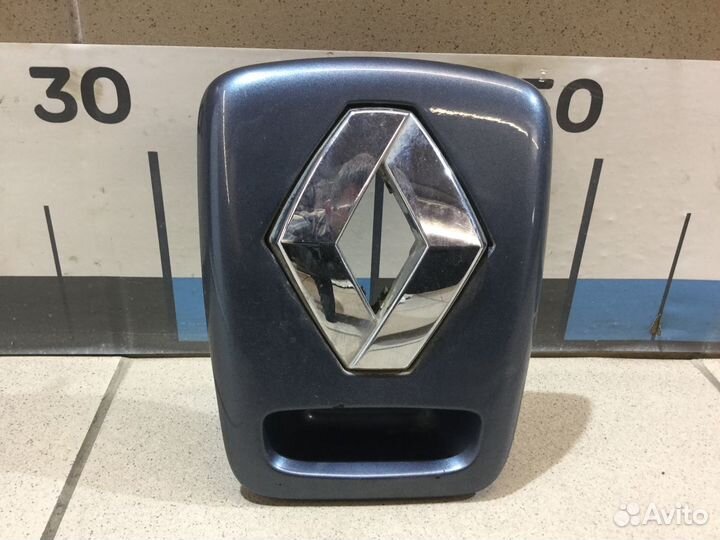 Эмблема крышки багажника Рено Клио Симбол 98-08