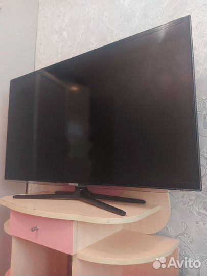 Телевизор samsung SMART tv