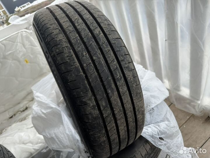 Bridgestone Turanza T005A 215/55 R17