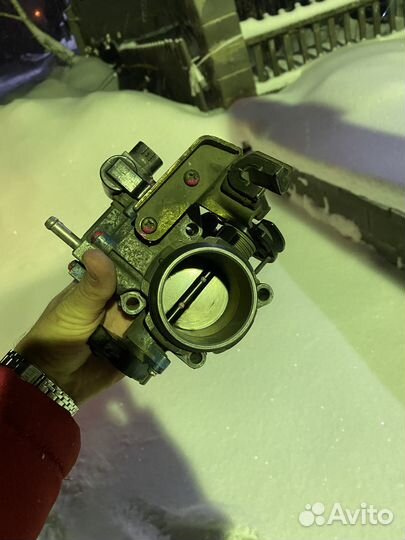 Дросельная заслонка toyota Mark2 1GFE bims