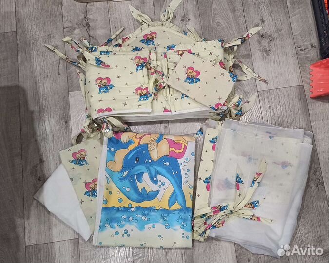 Комплект белья с бортиками и балдахином