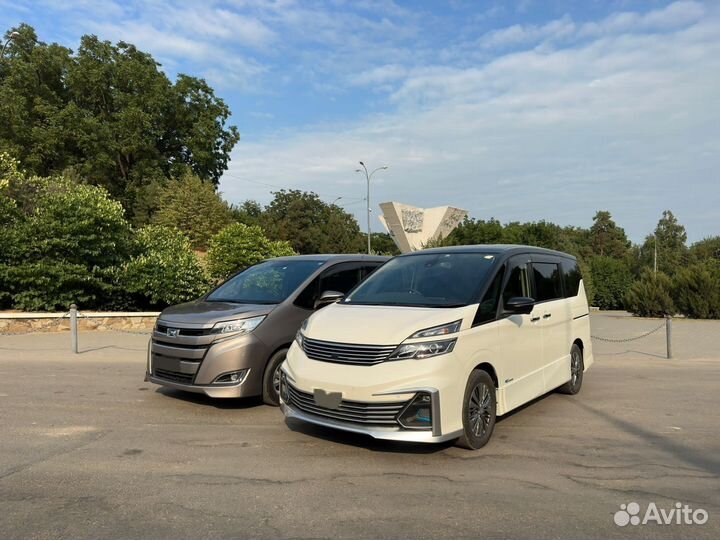 Nissan Serena 2.0 CVT, 2017, 89 000 км