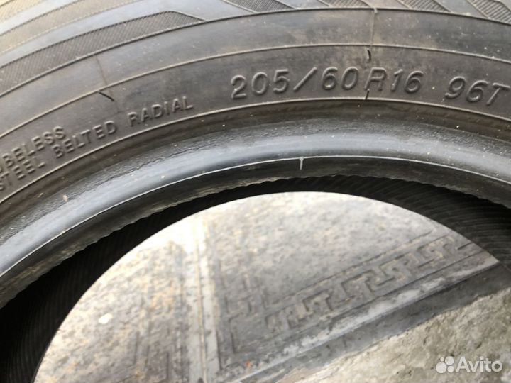 Yokohama Ice Guard Stud IG35 205/60 R16