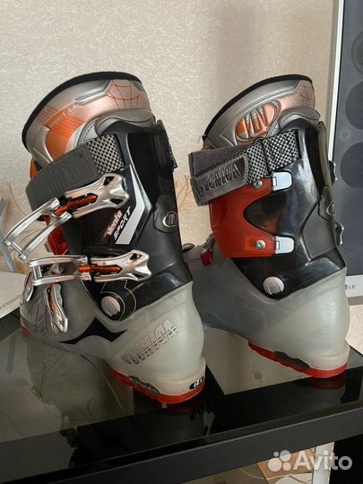 Венгерские горнолыжные ботинки