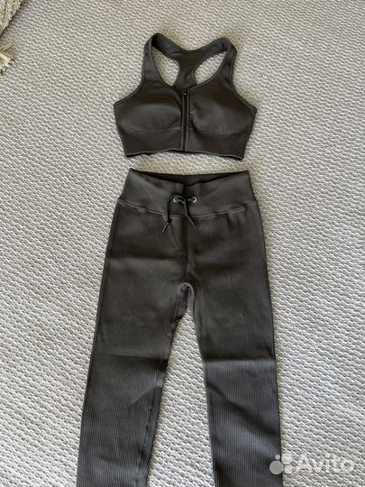 Костюм для фитнеса