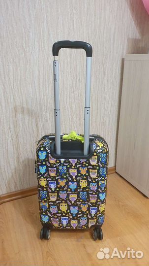Чемодан на колесах детский бу