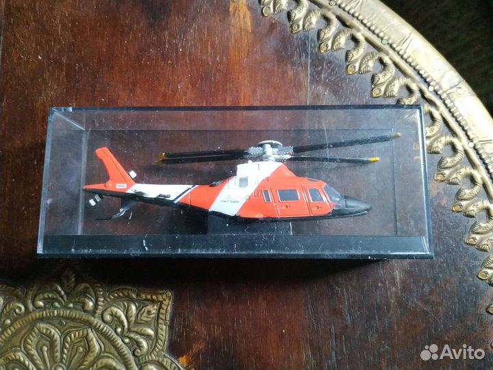 Модель вертолета