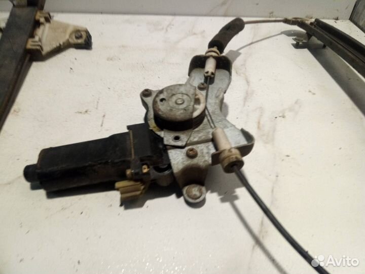 Стеклоподъемник электрический передний Hyundai-Kia