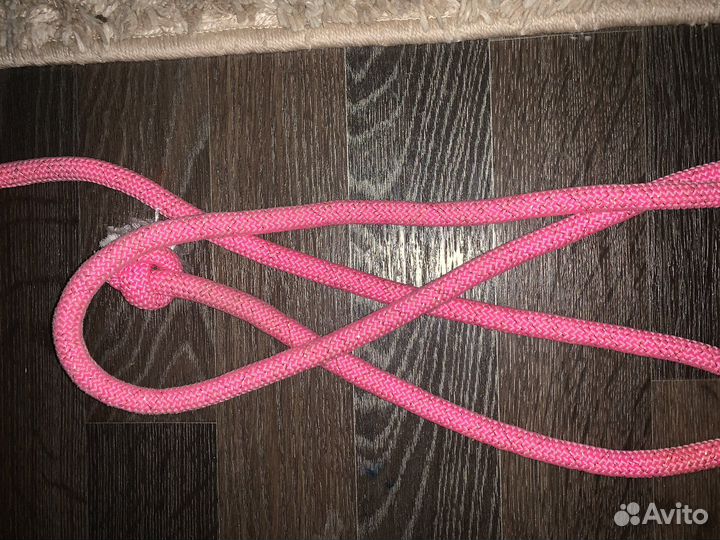 Гимнастическая скакалка