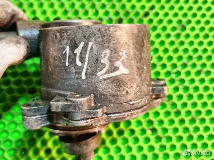 Насос вакуумный Mercedes C-Class