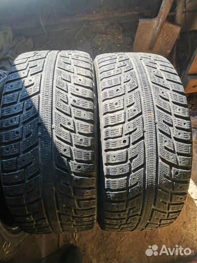 Kumho 792 235/45 R17 97T