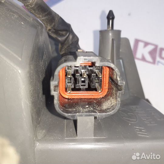 Фонарь задний левый hyundai grand starex