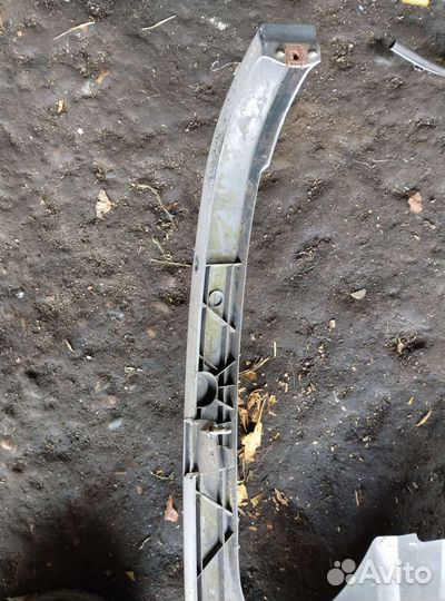 Решетка радиатора форд галакси 1998 год