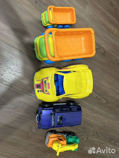 Игрушки машинки для мальчика пакетом