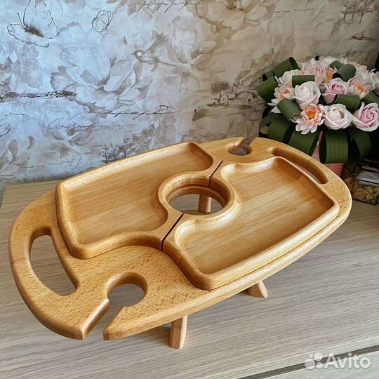 Винный столик (менажница в комплекте)