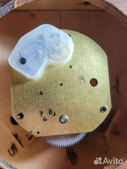 Часы Весна настенные