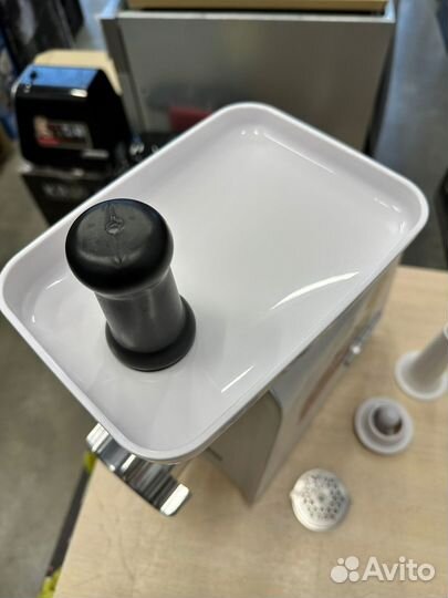 Мясорубка Redmond RMG-1217