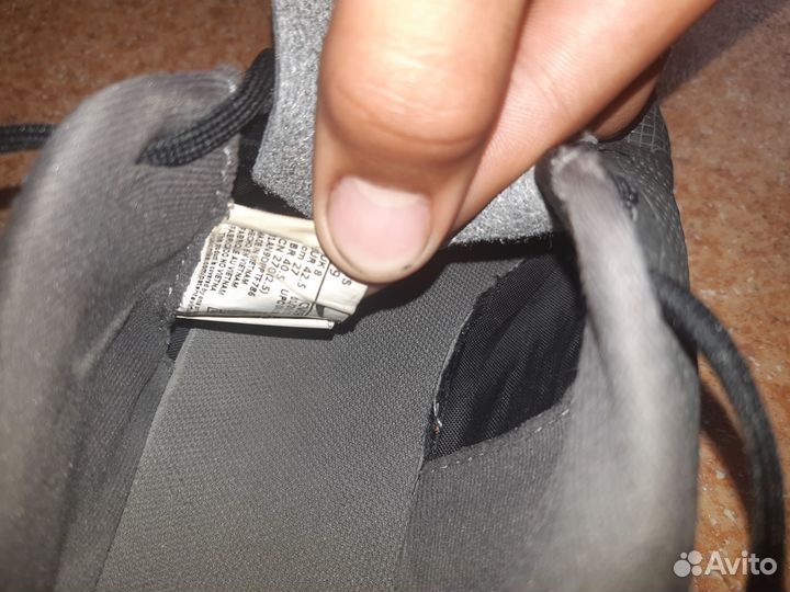 Футзалки Demix и Nike