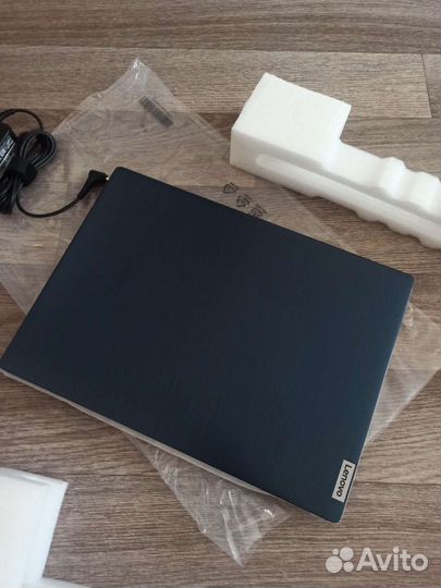 Lenovo IdeaPad 3 14IIL05