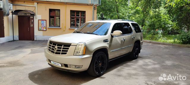 Cadillac Escalade 6.2 AT, 2008, 711 000 км с пробегом, цена 1570000 руб.