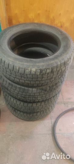 Dunlop Winter Maxx 215/65 R16