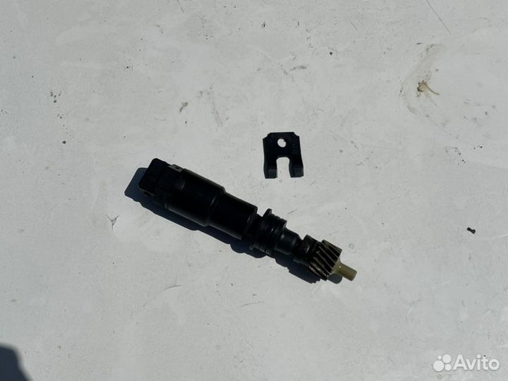 Датчик скорости Audi 80 B3 RP 1.8 1988