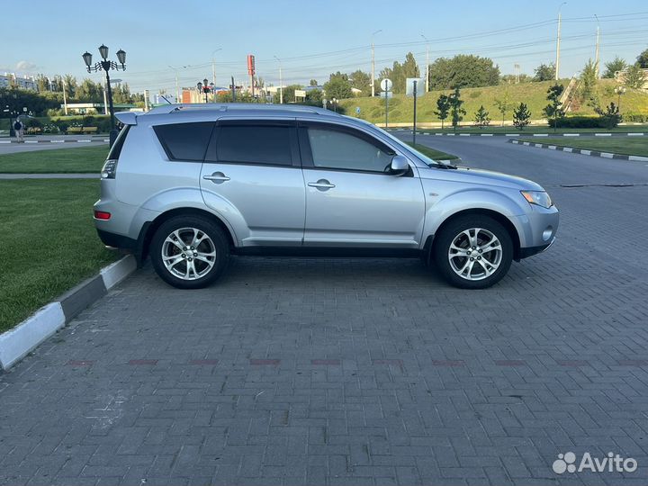 Mitsubishi Outlander 2.4 МТ, 2008, 260 000 км