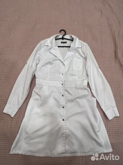 Белый медицинский халат 42-44