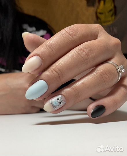 Мастер маникюра