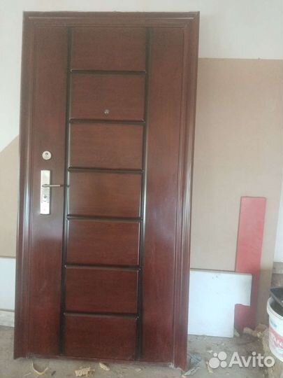 Дверь входная металлическая