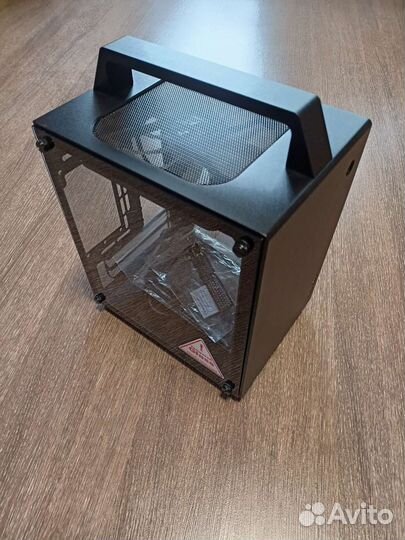 Компьютерный корпус Mini-ITX Jonsbo T8