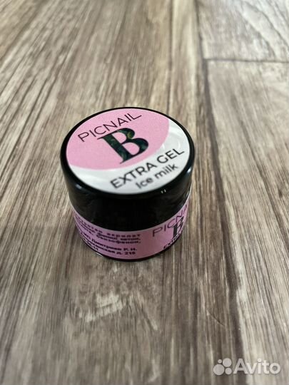 Для наращивания ногтей