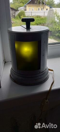 Фонарь, бачок для фото проявления