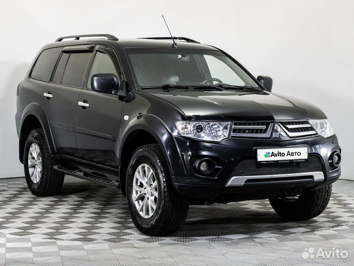 Mitsubishi Pajero Sport 2.5 AT, 2014, 208 210 км