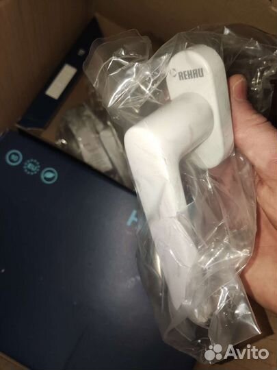 Ручка оконная rehau linea-Design