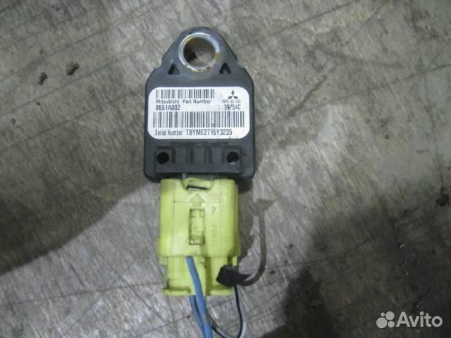 Датчик ускорения Mitsubishi Outlander