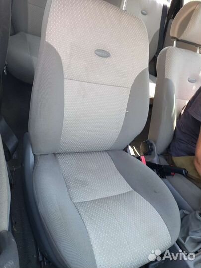 Сиденья передние Лада Калина