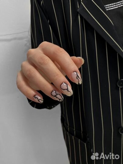 Маникюр/педикюр/гель-лак