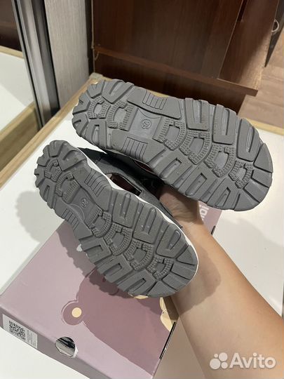 Сандалии для мальчика 26