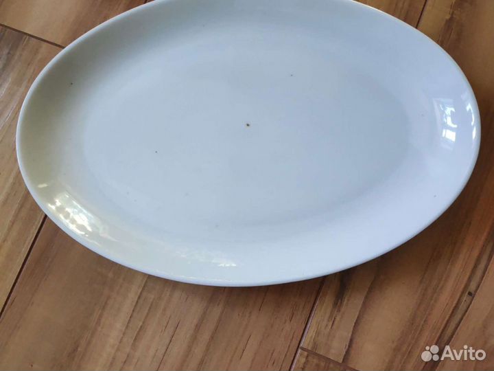 Тарелка овальная