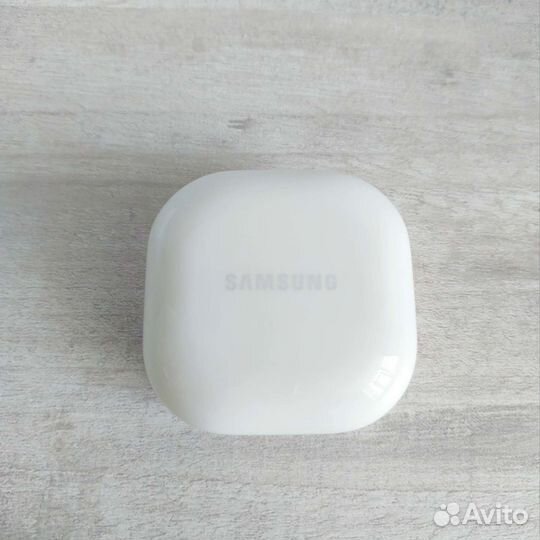 Новые наушники TWS Samsung Buds 2. оригинал