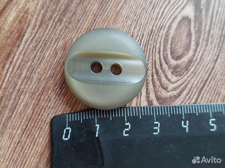 Пуговицы пальтовые. Италия