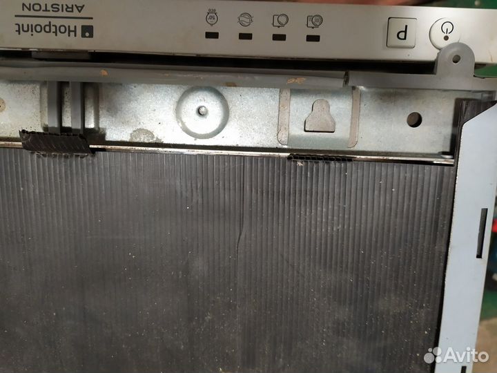 На запчасти Hotpoint Ariston LST1147