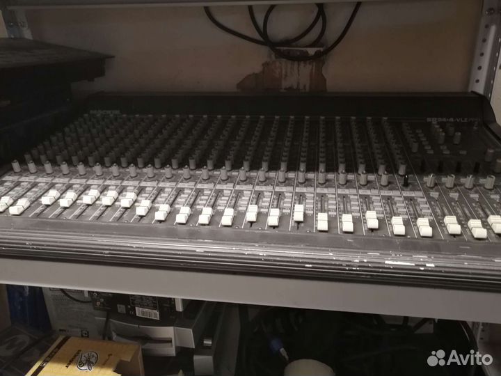 Микшерный пульт mackie