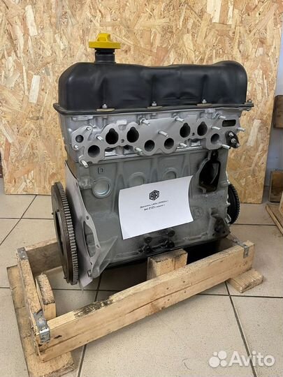 Двигатель Нива Шевроле 2123 1.7 8 кл Агрегат