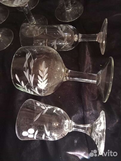 Фужеры, стаканы, рюмки и т.д