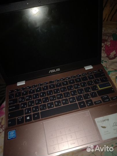 Ноутбук asus