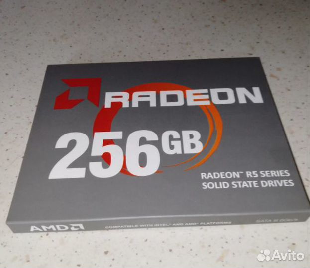 SSD накопитель AMD Radeon R5 2.5