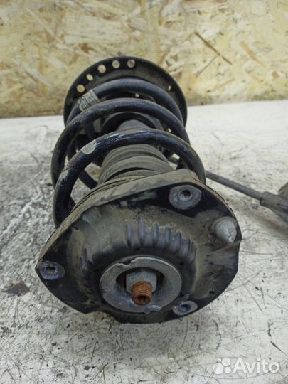 Стойка подвески передняя левая Opel Astra K