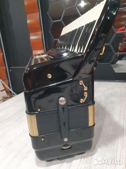 Люксовый Аккордеон Bugari Armando Gold Plus/ 228